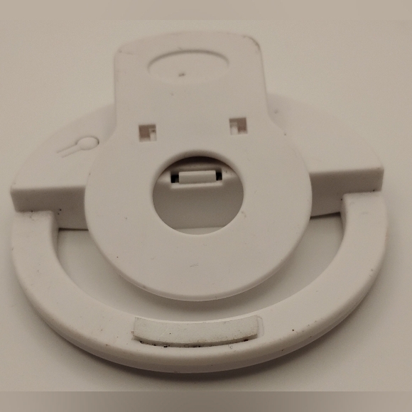 White Clip Phone Ring Light - Picture 2 of 5